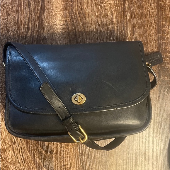 Coach Handbags - Vintage Coach City Bag: Black